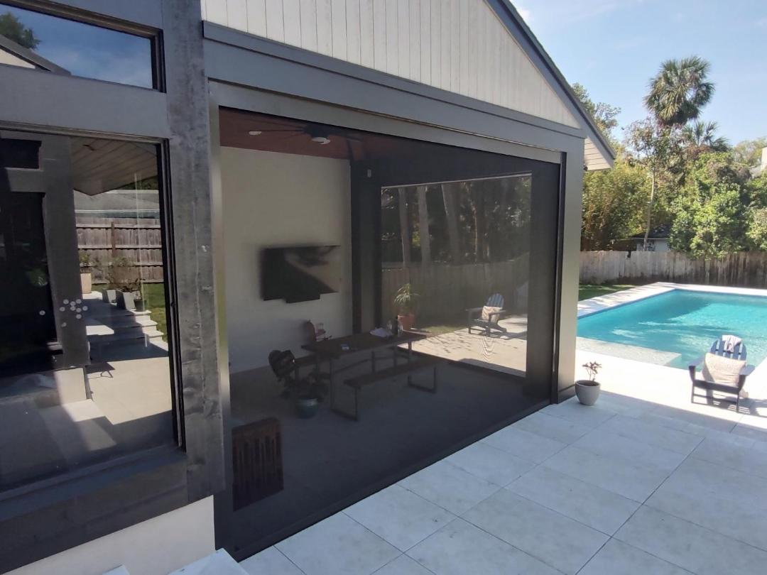 Customization for orlando retractable screens